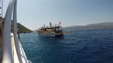 Yönetim Kurulu 'nda turist taşıyan rehberler Türkiye kıyılarına yelken açıyor