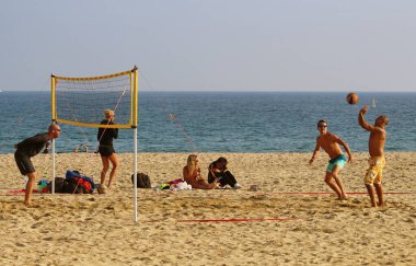 Bogatell plaj voleybolu
