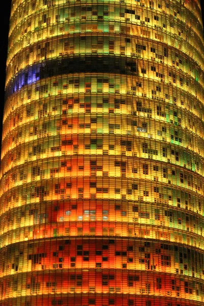 빨간색과 노란색 Agbar 타워 — 스톡 사진