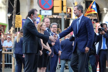 İspanya Kralı Felipe VI ve pressident Mariano Rajoy terörizme karşı protesto
