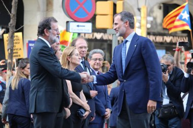 Terörizme karşı protesto İspanya Felipe VI Kral