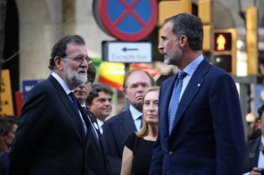 Terörizme karşı protesto İspanya Felipe VI Kral
