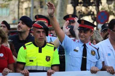 Barcelona karşı terörizm protesto