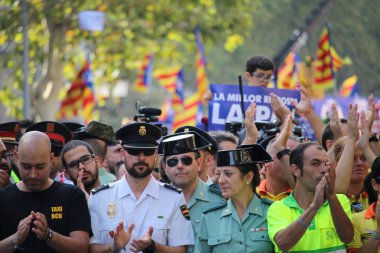 Barcelona karşı terörizm protesto