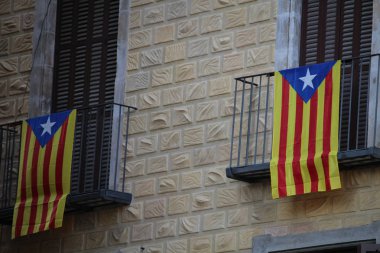 Katalan referandumda oy için işaretler