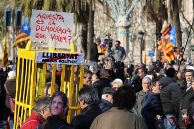 Barcelona, İspanya - 30 Ocak 2017: Katalonya yeni bir independentist devleti desteklemek için kullanılan ileti Katalanca 