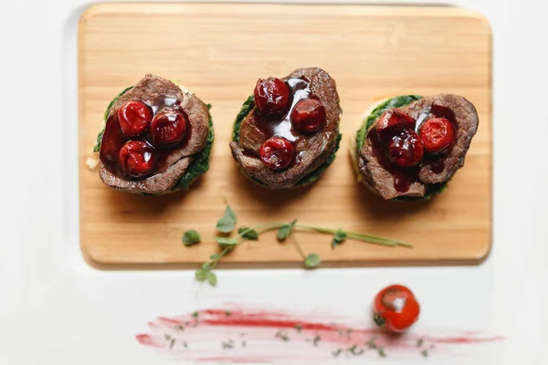 biftek yemek