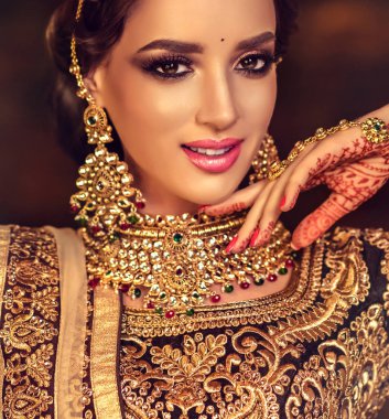 Güzel Hintli kız portresi