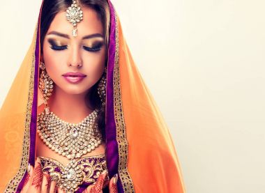 Güzel Hintli kız portresi