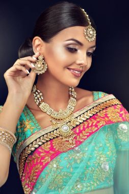 Güzel Hintli kız portresi.