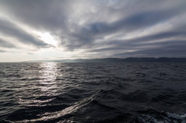 Barents Denizi / view Teriberka, Murmansk bölgesi, Rusya Barents Denizi kıyısında