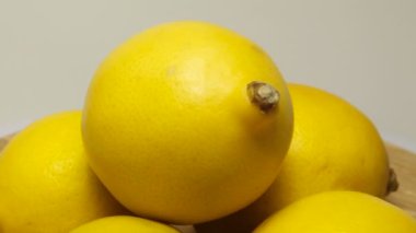 Sarı limon ekşi tadı, narenciye, sağlıklı beslenme için vitaminler