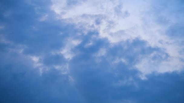 Небо з хмарами погода природа хмара синій — стокове відео