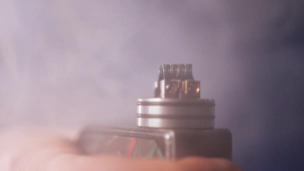 Vape Macro, Spoel verandering in Rda Atomizer voor verdamping, E-sigaret — Stockvideo