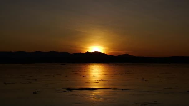 Salida del sol sobre la montaña, Timelapse naturaleza — Vídeo de stock