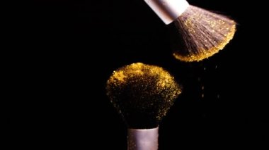 Altın Renk, Boyama Konsepti, Sarı Pudra ile Makyaj Fırçası, Yavaş Hareket