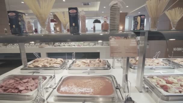 Desayuno buffet abierto — Vídeo de stock