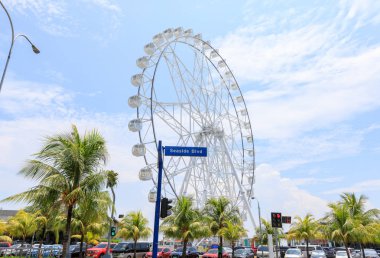 Mall of Asia Manila, 31 Mayıs 2017 dönme dolap. Ferris 