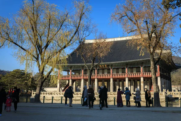 Dec 16, 2016 Geyongbokgung Palace em Seul, Coreia do Sul — Fotografia de Stock