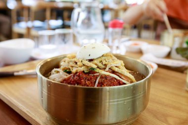 Kore buğday noodle, Busan Milmyeon