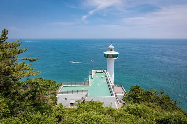 21 czerwca 2017 Yeongdo latarnia morska o: Taejongdae park, Busan, South — Zdjęcie stockowe