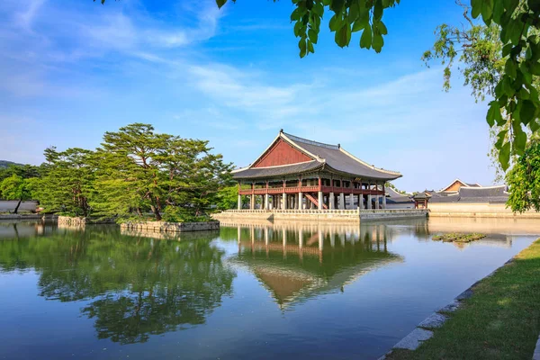 韩国南部首尔的庆波宫(gyeongbokgung palace) — 图库照片
