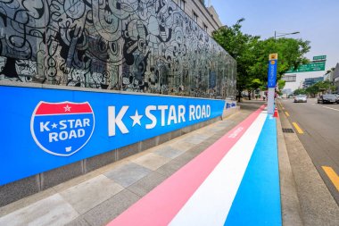 Haziran 19, 2017 K-Star yol Galleria mağazası önünde ben