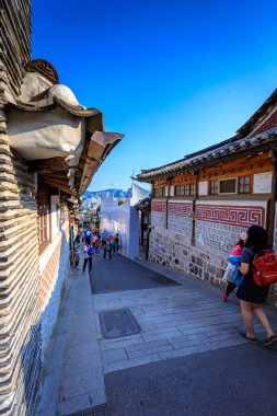 Kore geleneksel ev, 19 Haziran 2017 Bukchon Hanok Köyü 