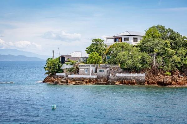 LiPo Island, Duiken, Snorkelen point in Anilao, Batangas — Stockfoto