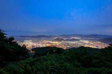 Gimhae Cityscape gece: Gyeongsangnam-do, Güney Kore