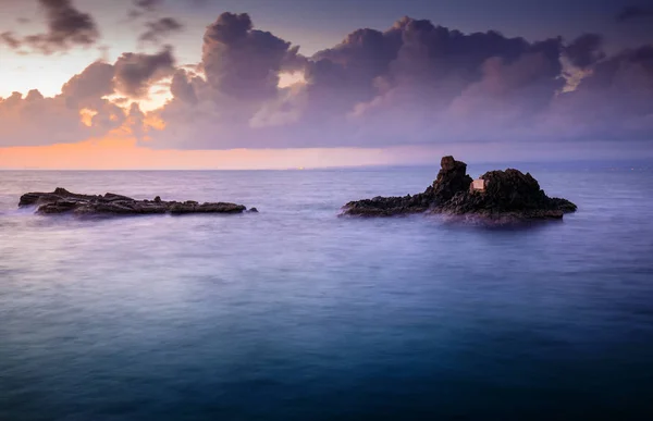 Pôr do sol sobre o mar — Fotografia de Stock