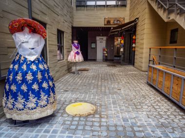 Kore geleneksel elbise Hanbok Ssamziegil Insadong commercia