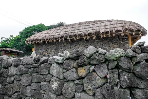 The house of traditional style for the garage at Seongeup Folk V — Stock Photo, Image