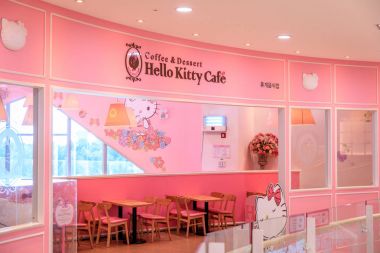 Hello Kitty Island, Ekim tarihinde en popüler turistik yerlerinden biri olan
