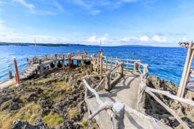 Crystal Cove turist Island hop çeken küçük bir adadır