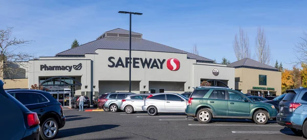 Building of Safeway, Inc. je americký řetězec supermarketů v Oregonu — Stock fotografie