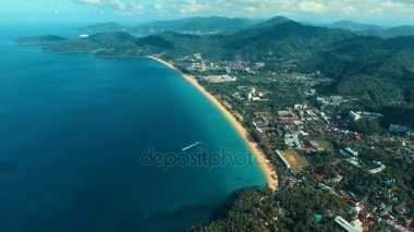 Anteni: Hız tekne yarışları Karon Beach denizde.