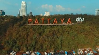 Hava: Pratumnak tepe Pattaya bakış. Şehir Manzaralı.