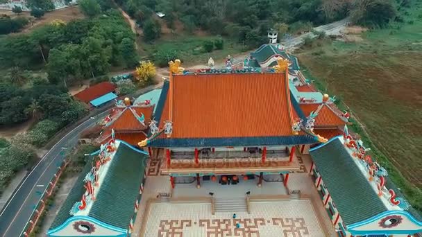 Aéreo: Templo Viharn Sien Pattaya . — Vídeo de Stock