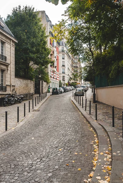 Cobblestone carretera estrecha — Foto de Stock