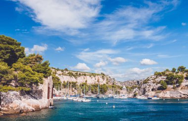 Giriş Calanques Cassis içinde liman