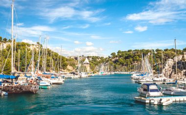 Giriş Calanques Cassis içinde liman