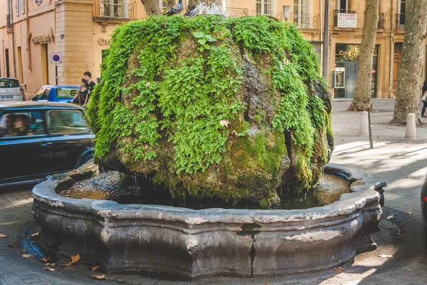 Fuente Mossy en Aix-en-Provence — Foto de Stock