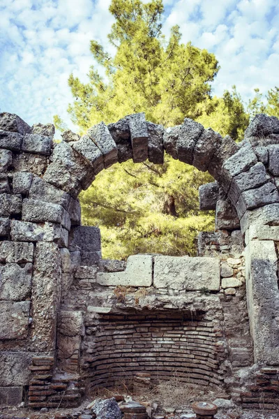 Ruínas dos antigos aquedutos romanos, Roma — Fotografia de Stock