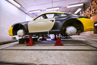 Servis garanti sonra kazadan sonra makine.