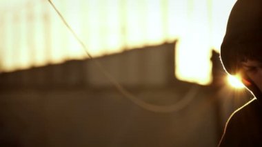  deli çocuk büyüleyici uğursuz bak 