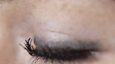 kahverengi göz ile yapmak açılır-makroyu oluşturan