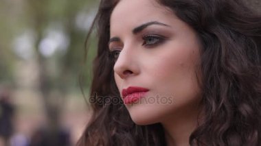 Telefonda erkek açık onunla flört güzel esmer