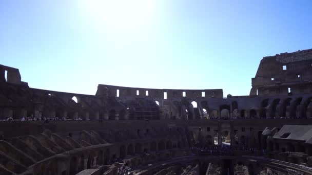Красивый Колизей изнутри на закате - Рим, Италия — стоковое видео