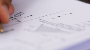 Elini derlemek bir test